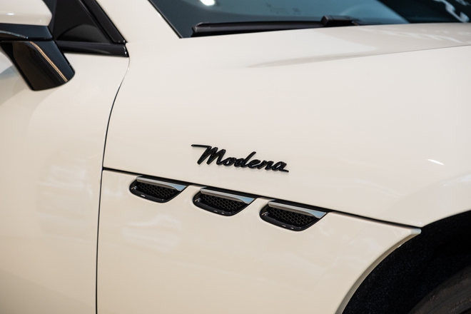 Chi tiết Maserati GranTurismo mới vừa ra mắt Việt Nam: Thiết kế mới, 3 màn hình, 490 mã lực, ADAS, bản thuần điện sẽ về năm sau- Ảnh 13. Chi tiết Maserati GranTurismo mới vừa ra mắt Việt Nam: Thiết kế mới, 3 màn hình, 490 mã lực, ADAS, bản thuần điện sẽ về năm sau- Ảnh 13.