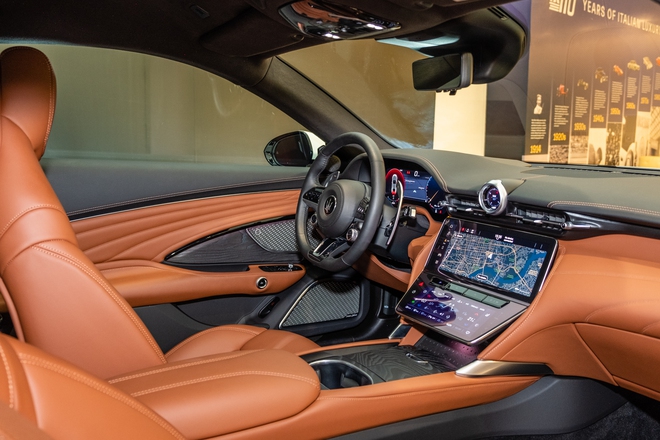 Chi tiết Maserati GranTurismo mới vừa ra mắt Việt Nam: Thiết kế mới, 3 màn hình, 490 mã lực, ADAS, bản thuần điện sẽ về năm sau- Ảnh 17. Chi tiết Maserati GranTurismo mới vừa ra mắt Việt Nam: Thiết kế mới, 3 màn hình, 490 mã lực, ADAS, bản thuần điện sẽ về năm sau- Ảnh 17.