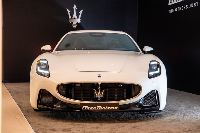 Chi tiết Maserati GranTurismo mới vừa ra mắt Việt Nam: Thiết kế mới, 3 màn hình, 490 mã lực, ADAS, bản thuần điện sẽ về năm sau- Ảnh 3. Chi tiết Maserati GranTurismo mới vừa ra mắt Việt Nam: Thiết kế mới, 3 màn hình, 490 mã lực, ADAS, bản thuần điện sẽ về năm sau- Ảnh 3.