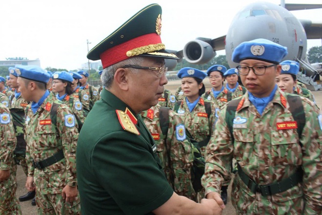 Giới thiệu cuốn sách “Hành trình vì hòa bình” của tác giả cố thượng tướng, GS.TS Nguyễn Chí Vịnh- Ảnh 3.