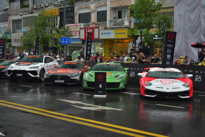 Cận cảnh dàn xe tham gia Gumball 3000: Đủ siêu xe đến siêu SUV, có cả bản giới hạn, bán tải và 2 xe VinFast- Ảnh 10.