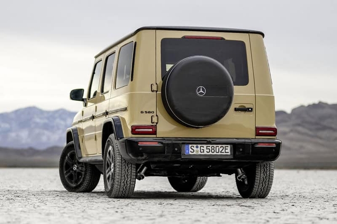 Mercedes-Benz G-Class bản điện chốt lịch ra mắt ĐNÁ: Mạnh hơn G63, công nghệ xoay 360 độ lần đầu xuất hiện- Ảnh 11.