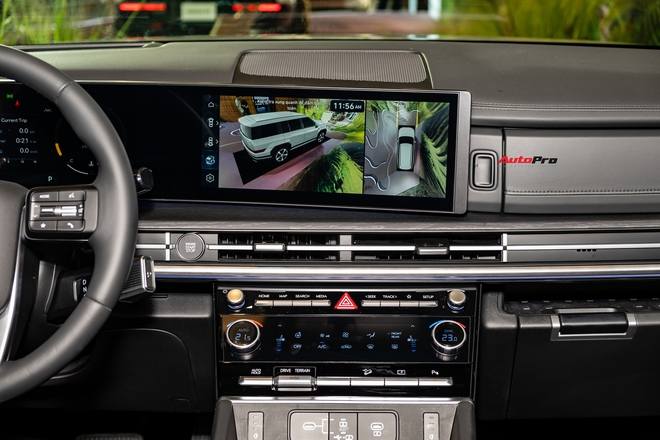 Cận cảnh Hyundai Santa Fe bản Prestige: Giá 1,265 tỷ đồng, tiện nghi gần ngang bản full, dễ thành bản bán chạy- Ảnh 6. Cận cảnh Hyundai Santa Fe bản Prestige: Giá 1,265 tỷ đồng, tiện nghi gần ngang bản full, dễ thành bản bán chạy- Ảnh 6.