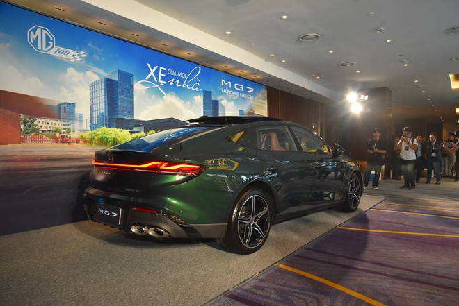 MG7 mới ra mắt đã giảm giá ở đại lý: Còn từ 688 triệu đồng, chung phân khúc Mazda6 nhưng rẻ ngang Mazda3- Ảnh 5. MG7 mới ra mắt đã giảm giá ở đại lý: Còn từ 688 triệu đồng, chung phân khúc Mazda6 nhưng rẻ ngang Mazda3- Ảnh 5.
