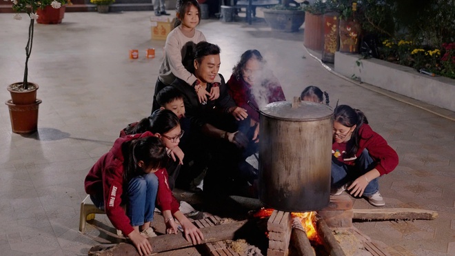 Dương Quốc Hưng ra mắt MV "Tết về"- Ảnh 3. Dương Quốc Hưng ra mắt MV "Tết về"- Ảnh 3.