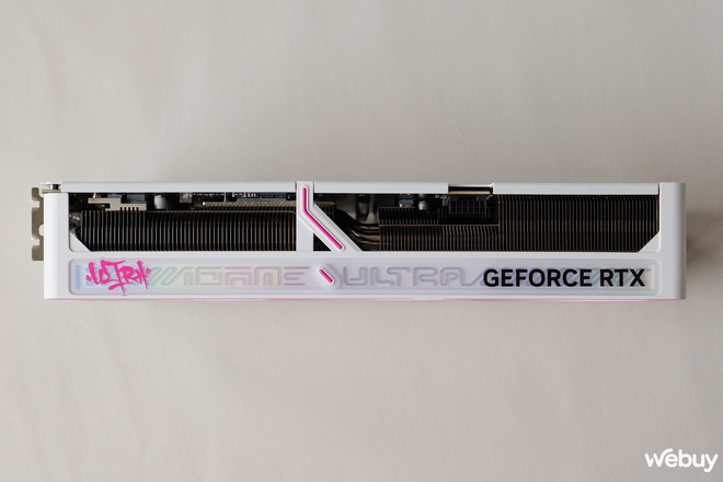 Mở hộp Colorful iGame GeForce RTX 5080 Ultra W OC: đậm phong cách Hip-Hop- Ảnh 8.