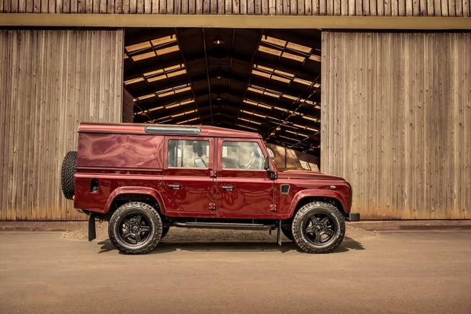 Ai cũng chê cười người đàn ông này mua liền 200 chiếc Defender chục năm trước, giờ khách sẵn sàng chi gấp 6 lần giá nguyên bản để sở hữu- Ảnh 6. Ai cũng chê cười người đàn ông này mua liền 200 chiếc Defender chục năm trước, giờ khách sẵn sàng chi gấp 6 lần giá nguyên bản để sở hữu- Ảnh 6.