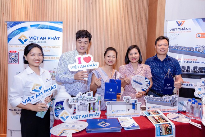 Kỷ niệm 3 năm thành lập CLB CEO 1983: Hành trình Vững bước - Vươn tầm- Ảnh 6. Kỷ niệm 3 năm thành lập CLB CEO 1983: Hành trình Vững bước - Vươn tầm- Ảnh 6.
