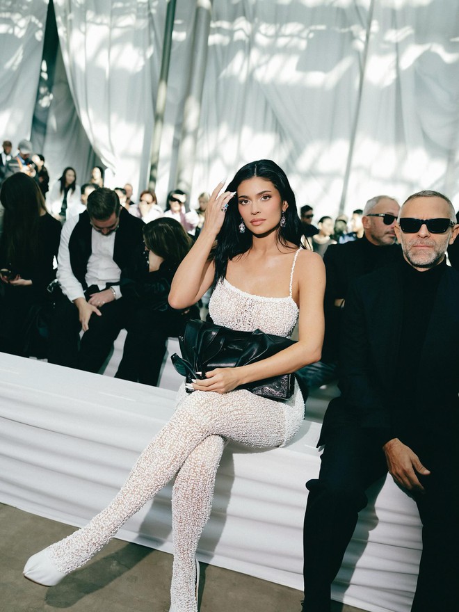 kyliejenner2025-10-04t133723000z5-17605250961911282697146.jpg