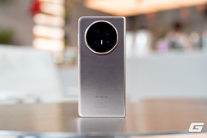 Trải nghiệm HONOR Magic V5: Cuộc đua thêm phần khốc liệt khi lựa chọn điện thoại gập đã không cần phải đánh đổi- Ảnh 40. Trải nghiệm HONOR Magic V5: Cuộc đua thêm phần khốc liệt khi lựa chọn điện thoại gập đã không cần phải đánh đổi- Ảnh 40.