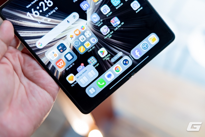 Trải nghiệm HONOR Magic V5: Cuộc đua thêm phần khốc liệt khi lựa chọn điện thoại gập đã không cần phải đánh đổi- Ảnh 21. Trải nghiệm HONOR Magic V5: Cuộc đua thêm phần khốc liệt khi lựa chọn điện thoại gập đã không cần phải đánh đổi- Ảnh 21.