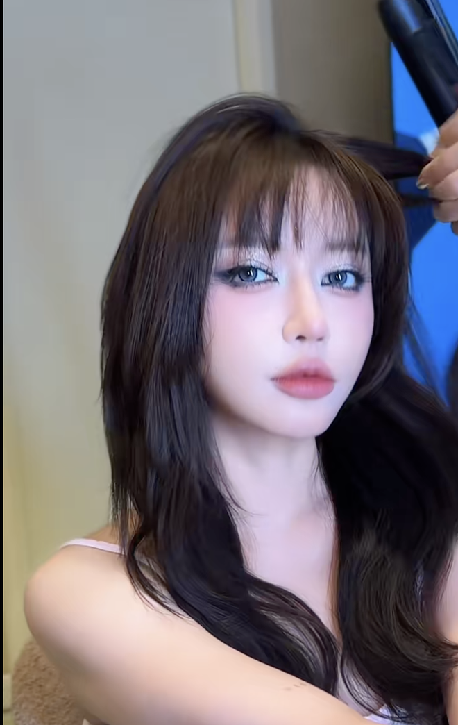 Bích Phương mặt rất lạ nhưng lại được khen- Ảnh 6. Bích Phương mặt rất lạ nhưng lại được khen- Ảnh 6.