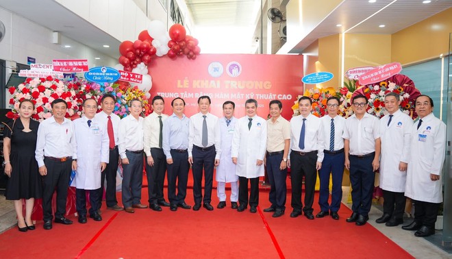 Khai trương Trung tâm Răng Hàm Mặt Kỹ thuật cao – Biểu tượng hợp tác vì sức khỏe người dân- Ảnh 5. Khai trương Trung tâm Răng Hàm Mặt Kỹ thuật cao – Biểu tượng hợp tác vì sức khỏe người dân- Ảnh 5.