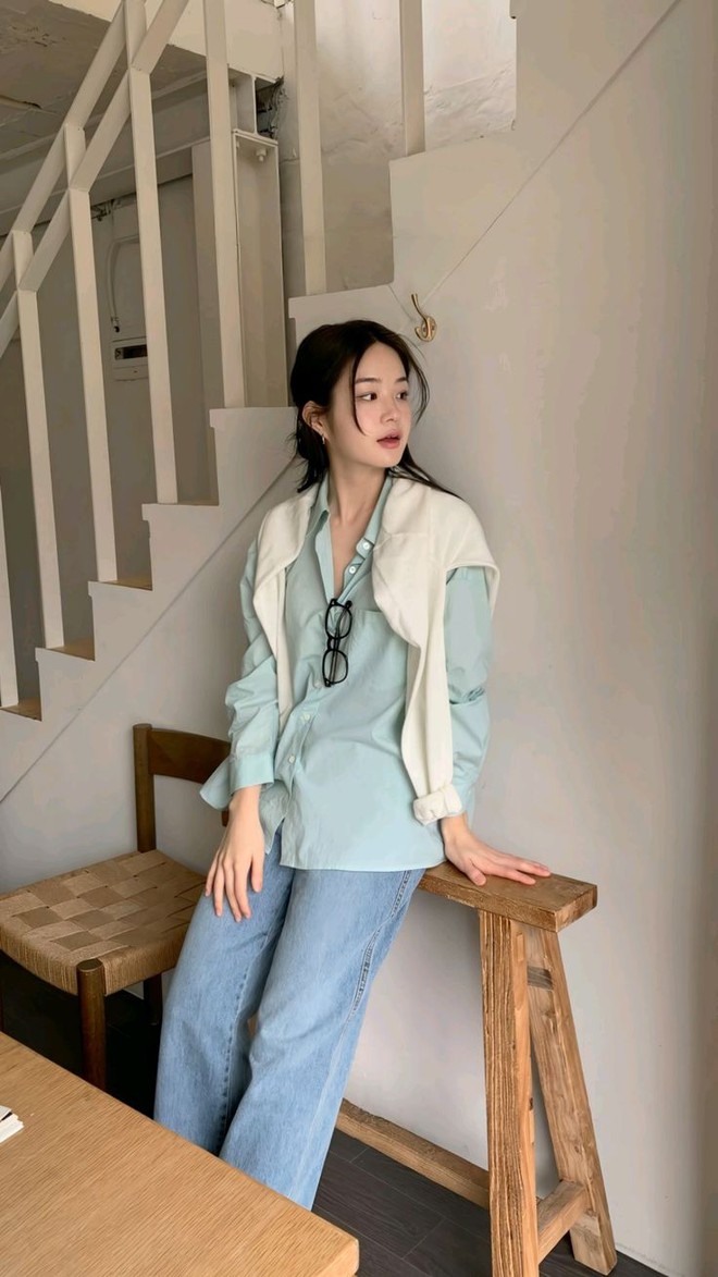 5 kiểu áo xinh xỉu trong ngày se lạnh- Ảnh 11. 5 kiểu áo xinh xỉu trong ngày se lạnh- Ảnh 11.