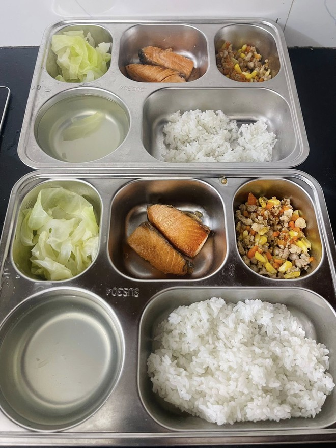 Chỉ mất 20 phút để 1 mẹ ở Hà Nội chuẩn bị khay cơm suất chất lượng cao cho con, 2 bạn nhỏ thích mê, ngày nào cũng háo hức đợi- Ảnh 11. Chỉ mất 20 phút để 1 mẹ ở Hà Nội chuẩn bị khay cơm suất chất lượng cao cho con, 2 bạn nhỏ thích mê, ngày nào cũng háo hức đợi- Ảnh 11.
