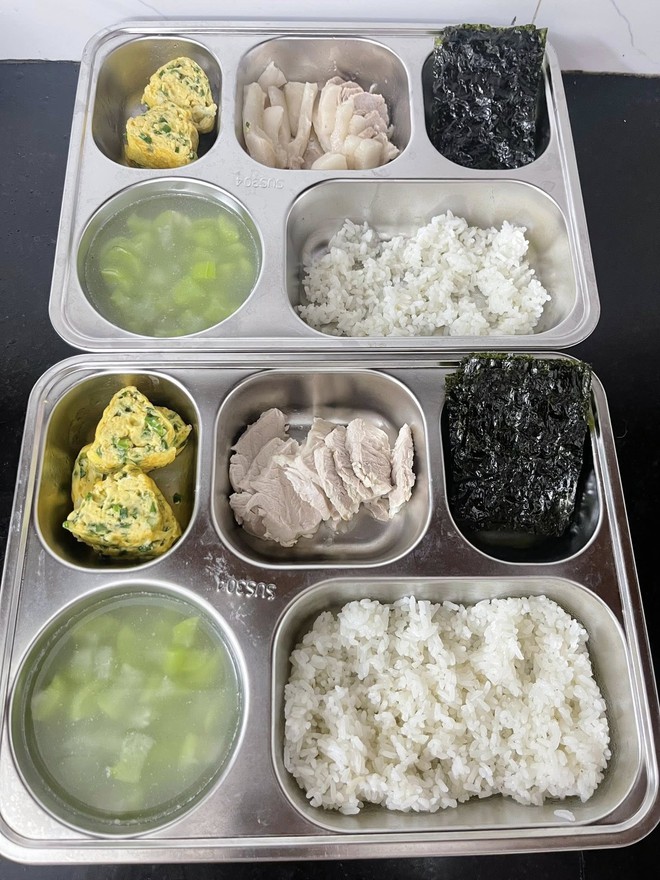 Chỉ mất 20 phút để 1 mẹ ở Hà Nội chuẩn bị khay cơm suất chất lượng cao cho con, 2 bạn nhỏ thích mê, ngày nào cũng háo hức đợi- Ảnh 19. Chỉ mất 20 phút để 1 mẹ ở Hà Nội chuẩn bị khay cơm suất chất lượng cao cho con, 2 bạn nhỏ thích mê, ngày nào cũng háo hức đợi- Ảnh 19.