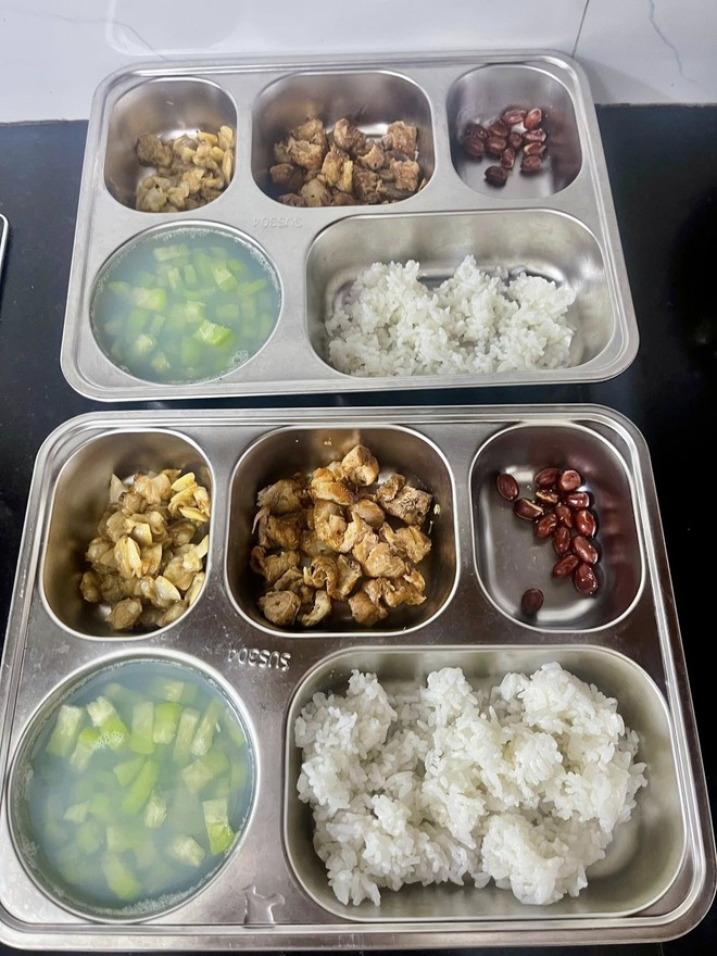 Chỉ mất 20 phút để 1 mẹ ở Hà Nội chuẩn bị khay cơm suất chất lượng cao cho con, 2 bạn nhỏ thích mê, ngày nào cũng háo hức đợi- Ảnh 14. Chỉ mất 20 phút để 1 mẹ ở Hà Nội chuẩn bị khay cơm suất chất lượng cao cho con, 2 bạn nhỏ thích mê, ngày nào cũng háo hức đợi- Ảnh 14.
