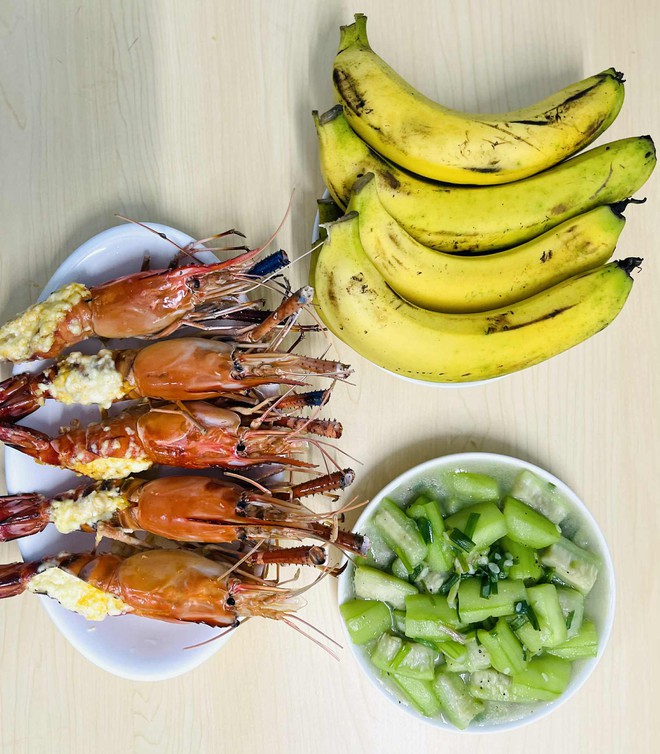 "Mâm cơm vội" mà đỉnh cỡ này: 45 phút nấu nướng của 1 mom ở TP. HCM nhận về câu nói bất ngờ từ 2 con- Ảnh 17. "Mâm cơm vội" mà đỉnh cỡ này: 45 phút nấu nướng của 1 mom ở TP. HCM nhận về câu nói bất ngờ từ 2 con- Ảnh 17.