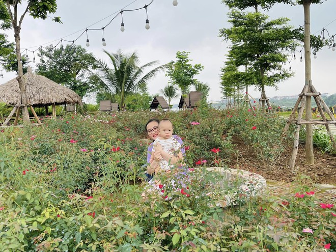 Phỏng vấn các mẹ bỉm: "Nghỉ thai sản 18 tháng không thu nhập thì ai nuôi mấy mẹ con?"- Ảnh 2. Phỏng vấn các mẹ bỉm: "Nghỉ thai sản 18 tháng không thu nhập thì ai nuôi mấy mẹ con?"- Ảnh 2.