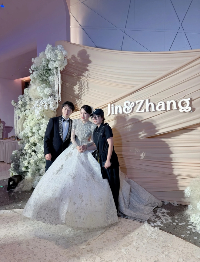 Em g&aacute;i Chương Nhược Nam g&acirc;y b&atilde;o mạng, c&oacute; 1 điểm giống hệt chị g&aacute;i- Ảnh 4.