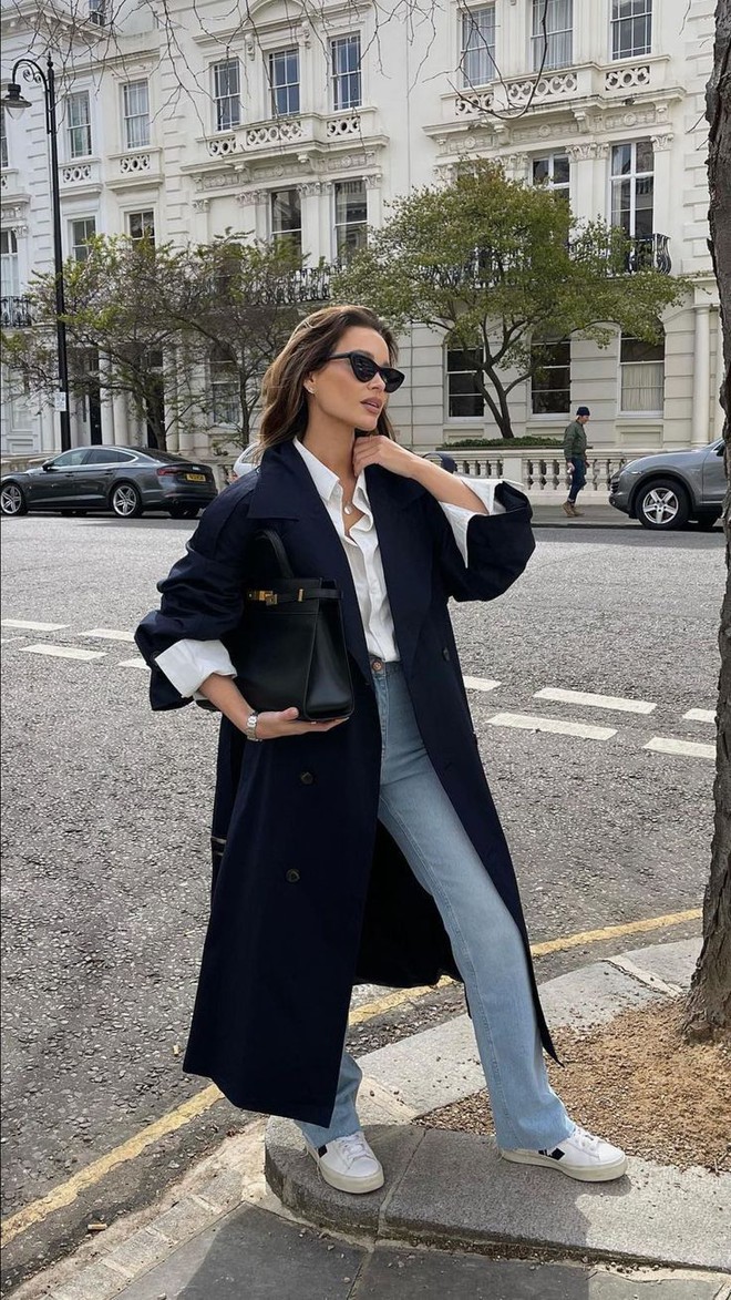 3 kiểu áo khoác dễ mặc đẹp lại tôn khí chất, nàng trên 35 nhất định phải có- Ảnh 4. 3 kiểu áo khoác dễ mặc đẹp lại tôn khí chất, nàng trên 35 nhất định phải có- Ảnh 4.