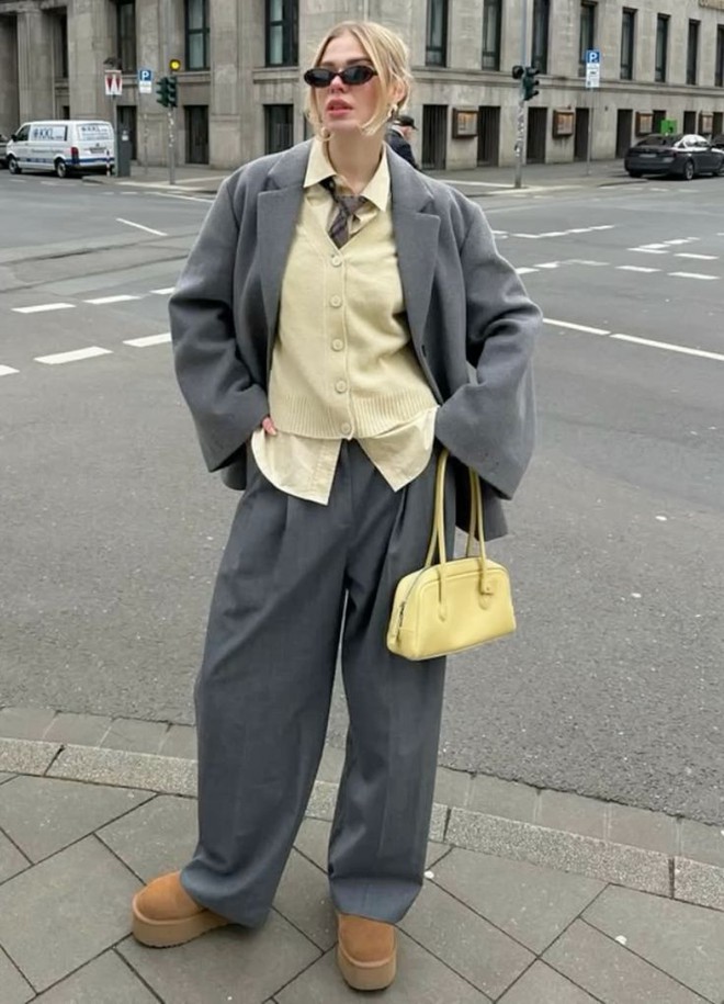 4 lưu ý giúp bạn phối đồ mùa lạnh với sơ mi sáng màu thật chất- Ảnh 6.