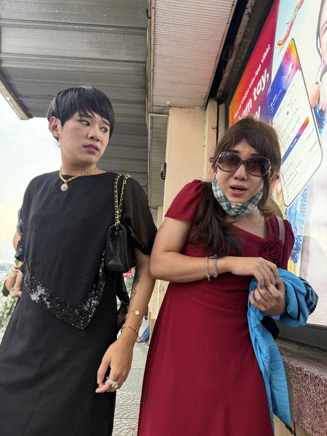 Nóng: Lộ bằng chứng chứng minh cô Dung Ấm Ớ bị Hồng Thơ thao túng tâm lý, đánh lạc hướng dư luận?- Ảnh 3. Nóng: Lộ bằng chứng chứng minh cô Dung Ấm Ớ bị Hồng Thơ thao túng tâm lý, đánh lạc hướng dư luận?- Ảnh 3.