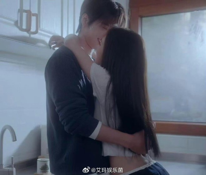 Vòng eo như  Vòng eo như