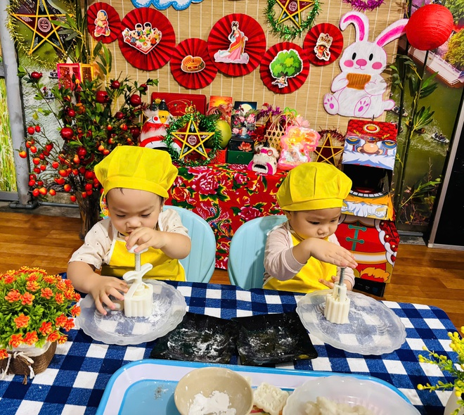 Mẹ bỉm chia sẻ Tết Trung thu ở trường mầm non của con: Năm nay bố mẹ bận bịu, may sao có các cô luôn đồng hành cùng con- Ảnh 6.