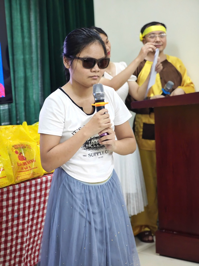 "Ánh Sáng Trăng Rằm – Gắn Kết Yêu Thương": Ngày Hội Trung Thu Ấm Áp Của Tình Người- Ảnh 4.