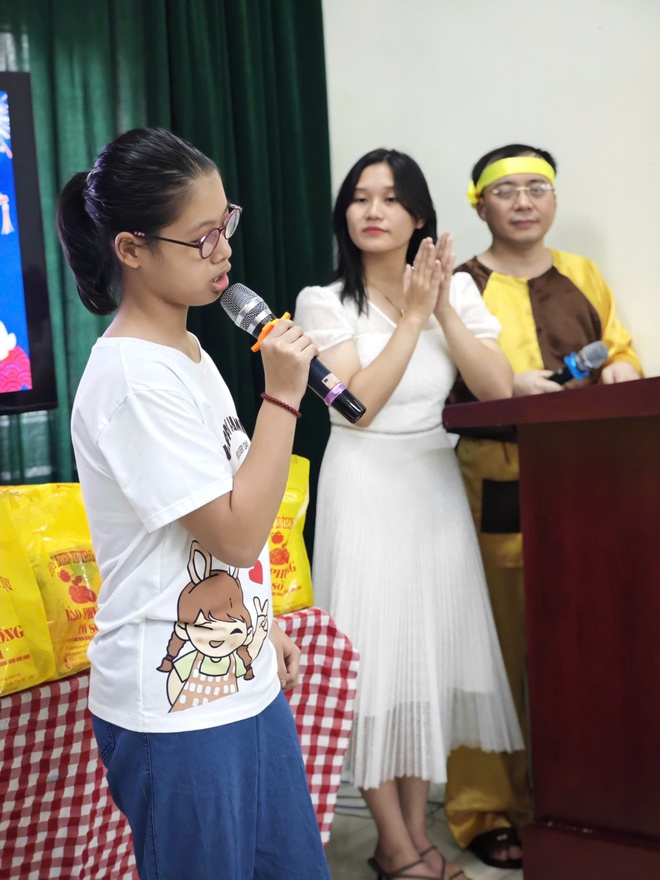 "Ánh Sáng Trăng Rằm – Gắn Kết Yêu Thương": Ngày Hội Trung Thu Ấm Áp Của Tình Người- Ảnh 3.