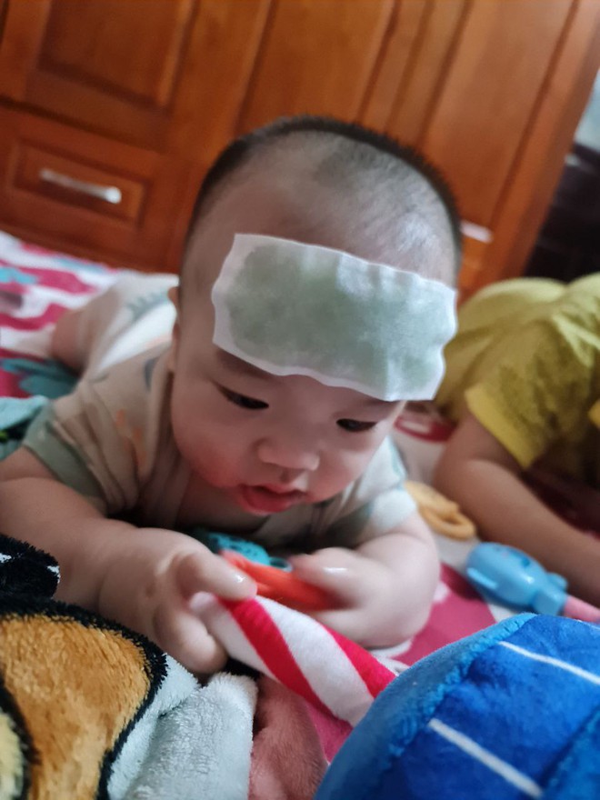 7 ngày cùng em bé 9 tháng vượt qua RSV: Mẹ hãy tin tưởng trực giác của mình và đừng bao giờ chủ quan với biểu hiện lạ của con- Ảnh 2.