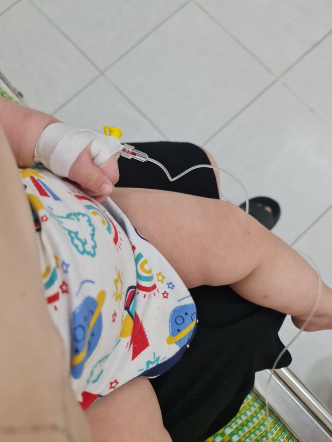 7 ngày cùng em bé 9 tháng vượt qua RSV: Mẹ hãy tin tưởng trực giác của mình và đừng bao giờ chủ quan với biểu hiện lạ của con- Ảnh 8.