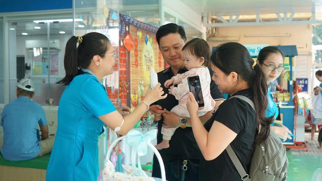 TRUNG THU RẠNG RỠ – MÊKÔNG RỘN RÀNG NIỀM VUI- Ảnh 2. TRUNG THU RẠNG RỠ – MÊKÔNG RỘN RÀNG NIỀM VUI- Ảnh 2.