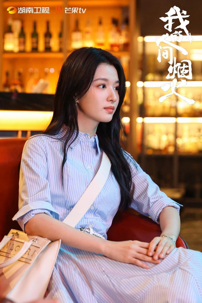 ve-dep-ngot-ngao-cua-vuong-so-nhien-doi-moi-do-hong-1024x1536-1759984748528-1759984748752292976024.jpg