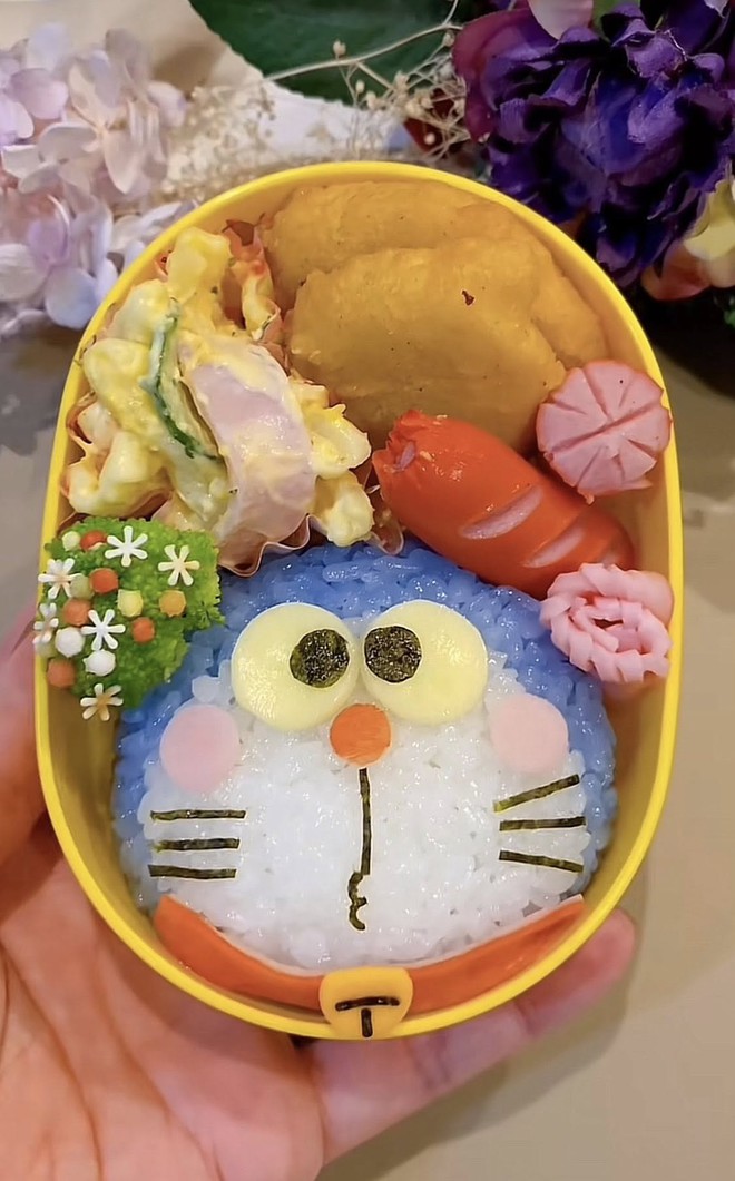 Lạc vào xứ sở hoạt hình qua những hộp cơm bento mẹ Việt ở Nhật làm cho con gái- Ảnh 3.