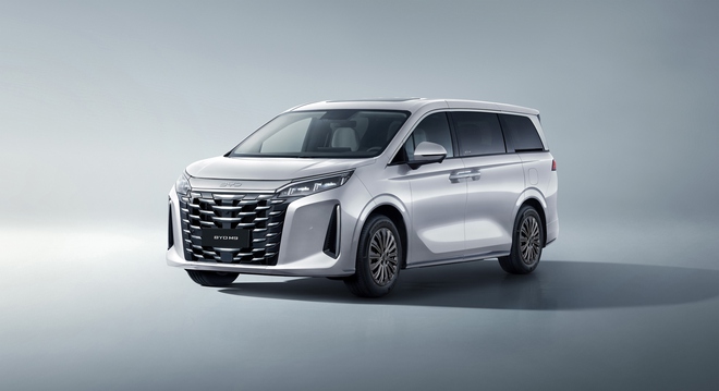 BYD M9: MPV thông minh 7 chỗ với thiết kế lấy cảm hứng từ rồng, hỗ trợ giọng nói tiếng Việt và hệ treo điện tử DiSus-C- Ảnh 2. BYD M9: MPV thông minh 7 chỗ với thiết kế lấy cảm hứng từ rồng, hỗ trợ giọng nói tiếng Việt và hệ treo điện tử DiSus-C- Ảnh 2.