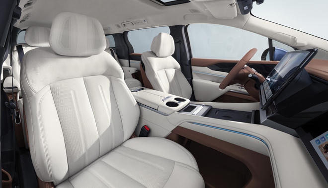 BYD M9: MPV thông minh 7 chỗ với thiết kế lấy cảm hứng từ rồng, hỗ trợ giọng nói tiếng Việt và hệ treo điện tử DiSus-C- Ảnh 10. BYD M9: MPV thông minh 7 chỗ với thiết kế lấy cảm hứng từ rồng, hỗ trợ giọng nói tiếng Việt và hệ treo điện tử DiSus-C- Ảnh 10.