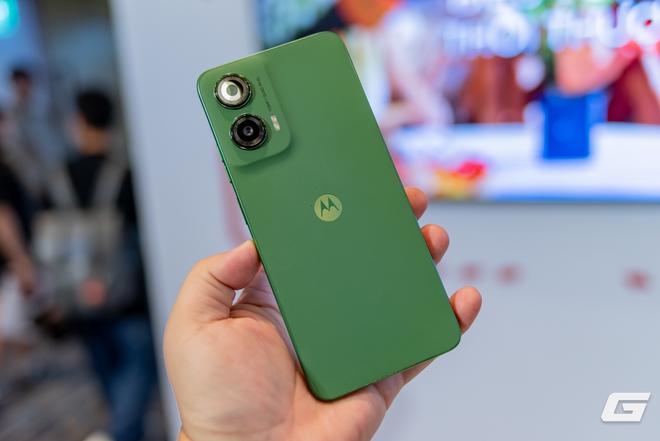 Motorola "tái xuất" Việt Nam đầy ấn tượng: Ra mắt 5 mẫu máy trải dài mọi phân khúc, giá chưa đến 3 triệu đồng- Ảnh 20. Motorola "tái xuất" Việt Nam đầy ấn tượng: Ra mắt 5 mẫu máy trải dài mọi phân khúc, giá chưa đến 3 triệu đồng- Ảnh 20.