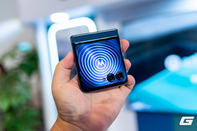 Motorola "tái xuất" Việt Nam đầy ấn tượng: Ra mắt 5 mẫu máy trải dài mọi phân khúc, giá chưa đến 3 triệu đồng- Ảnh 5. Motorola "tái xuất" Việt Nam đầy ấn tượng: Ra mắt 5 mẫu máy trải dài mọi phân khúc, giá chưa đến 3 triệu đồng- Ảnh 5.