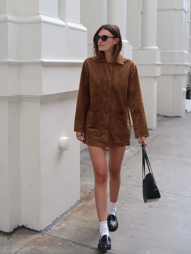 Mùa loafer tới: Kiểu giày quiet luxury khiến Kendall Jenner mê mệt vì năm nay có 1 điểm mới- Ảnh 3. Mùa loafer tới: Kiểu giày quiet luxury khiến Kendall Jenner mê mệt vì năm nay có 1 điểm mới- Ảnh 3.