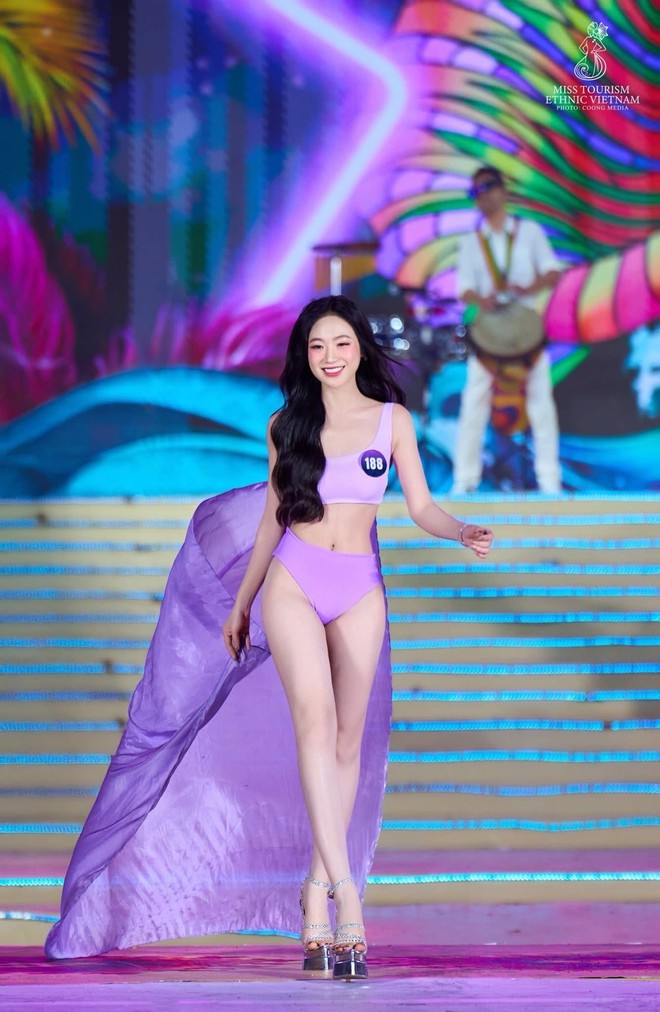 Nhan sắc người đẹp Thanh Hóa vừa đăng quang Á hậu 3 Hoa hậu Du lịch Dân tộc Việt Nam- Ảnh 6.