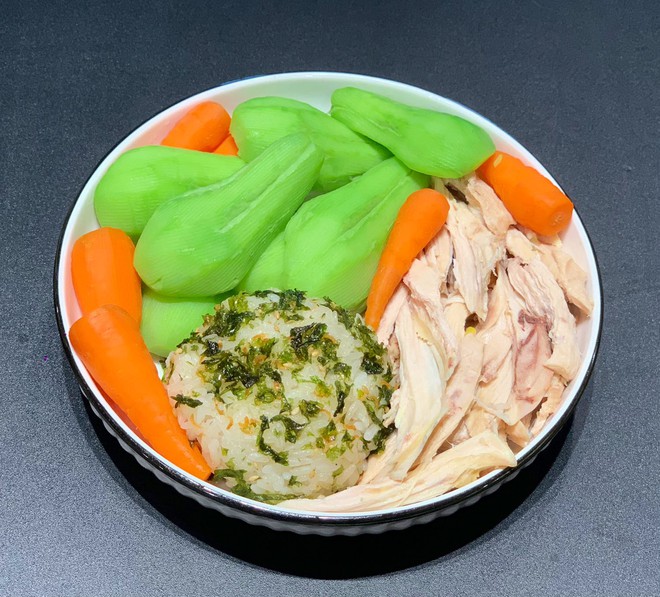 Mẹ Hà Nội khoe thực đơn giảm cân mà chị em lướt đi lướt lại không lối thoát: Đây là đĩa cơm healthy mà đẹp nhất từng thấy!- Ảnh 2.