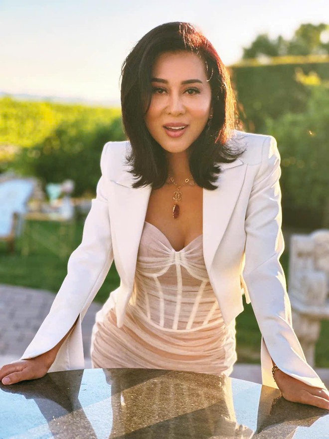 MC Kỳ Duyên khoe thân hình thon chắc ở tuổi 60 khiến ai nấy trầm trồ: Bí quyết đơn giản gói gọn trong 4 từ phụ nữ trung niên nên học hỏi- Ảnh 7.