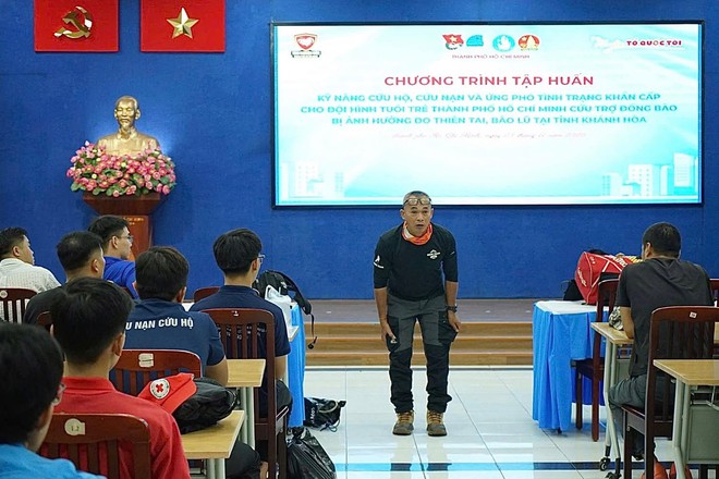 TP.HCM: 150 "tr&aacute;i tim" t&igrave;nh nguyện sẵn s&agrave;ng chi viện, "chia lửa" c&ugrave;ng đồng b&agrave;o v&ugrave;ng b&atilde;o lũ- Ảnh 3.