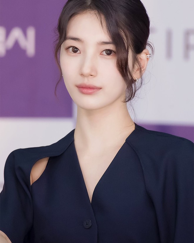 Người đẹp át vía Suzy bị đào lại khoảnh khắc lộ đồ lót trên thảm đỏ- Ảnh 2.