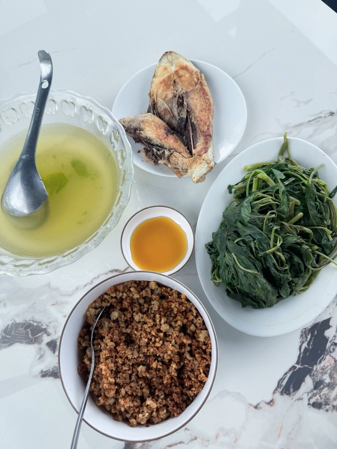 Từng bận rộn kinh doanh, chỉ đặt đồ ăn ngoài, mẹ Hà Nội  thay đổi, vào bếp mỗi ngày vì nhận ra điều khác biệt này của con- Ảnh 5.