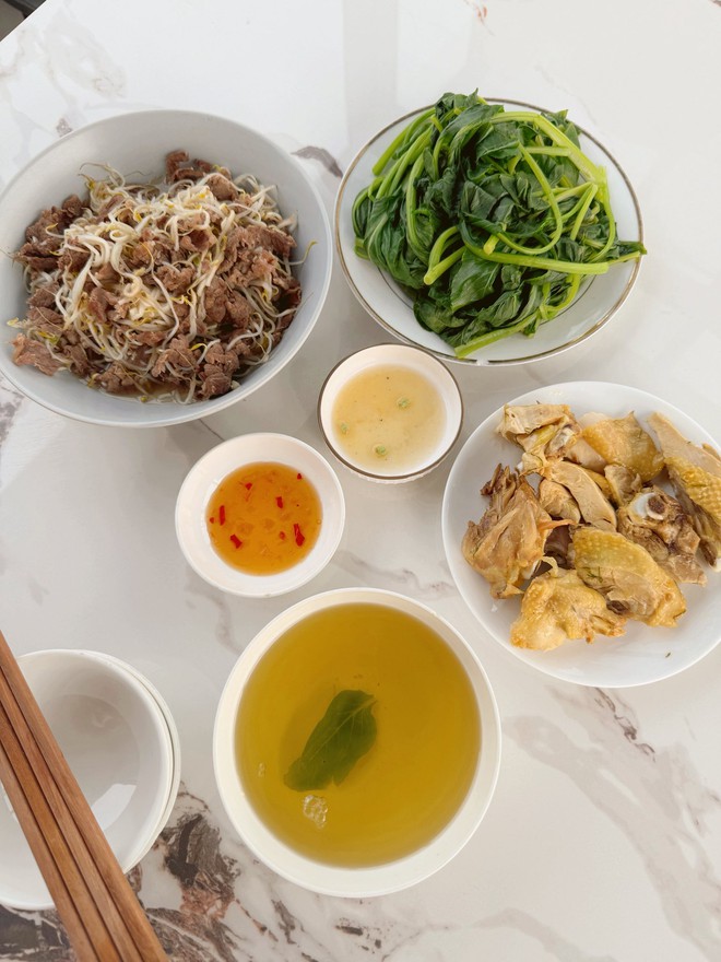 Từng bận rộn kinh doanh, chỉ đặt đồ ăn ngoài, mẹ Hà Nội  thay đổi, vào bếp mỗi ngày vì nhận ra điều khác biệt này của con- Ảnh 7.