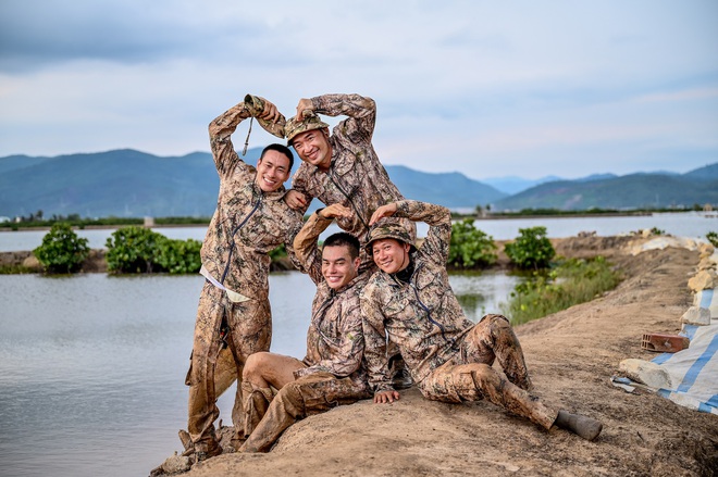 Tiến Luật "lỗ nặng" khi tham gia "Chiến sĩ quả cảm", tiết lộ mối quan hệ với MONO- Ảnh 3.