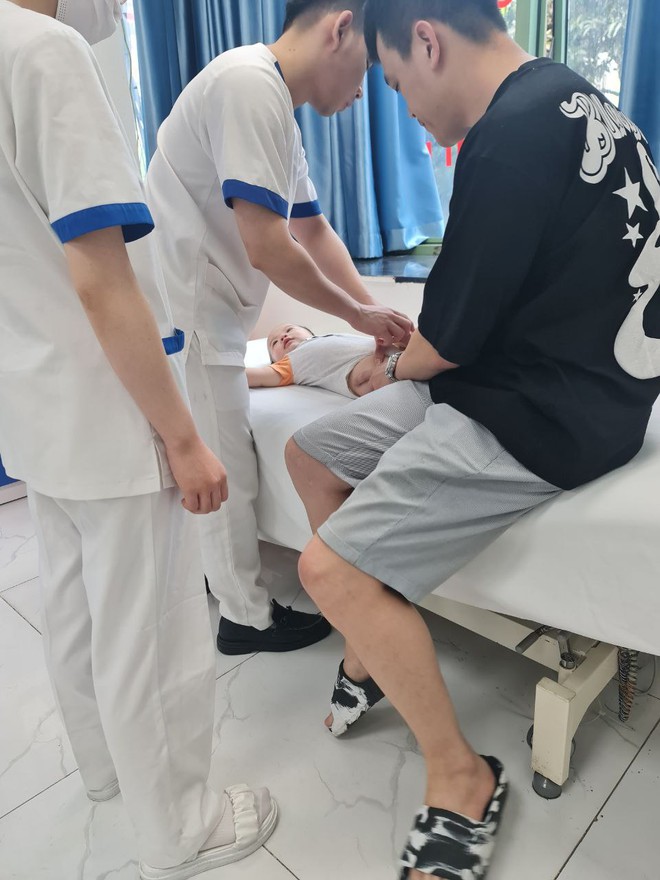 Nếu thời điểm đó có vaccine phòng RSV, tôi sẵn sàng chi cả chục triệu để tiêm cho con- Ảnh 4.